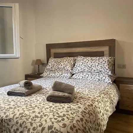Maralva Apartamento *